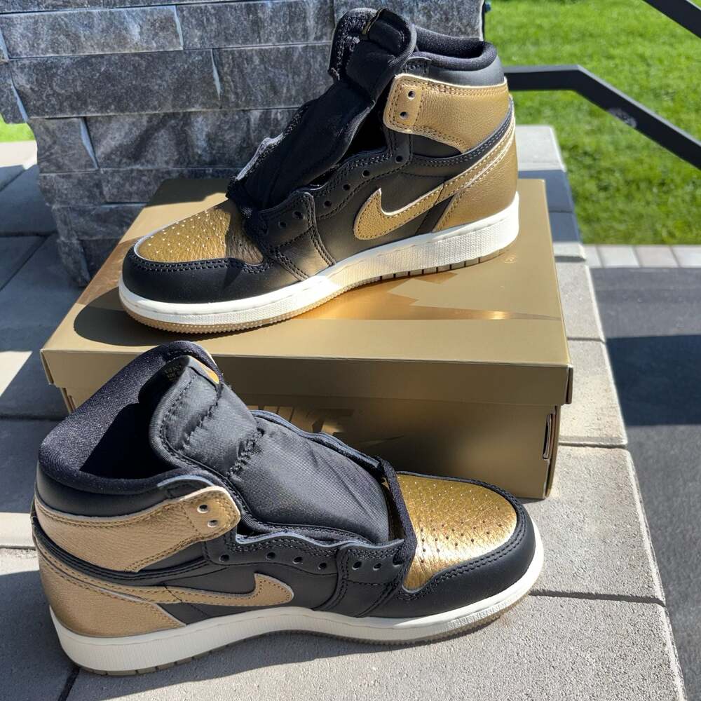🔥 NEW Air Jordan 1 Retro High OG GS Black Metallic Gold - 4Y